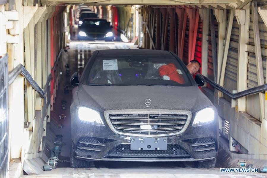 CHINA-CHONGQING-EUROPE-SPECIAL TRAIN FOR COMMERCIAL VEHICLES-CUSTOMS CLEARANCE (CN)