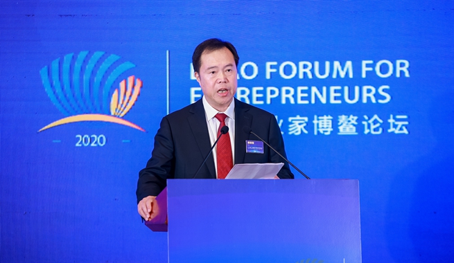 中鐵高新工業(yè)股份有限公司黨委書記、董事長易鐵軍演講