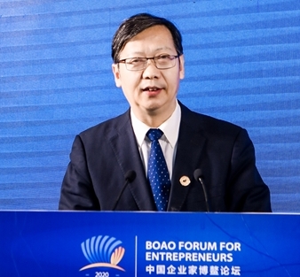 楊慶兵：食品行業(yè)在保障民生、維護(hù)社會(huì)穩(wěn)定方面發(fā)揮巨大作用