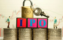 鼓勵(lì)持股滿三年的原有股東將部分老股向投資者轉(zhuǎn)讓，轉(zhuǎn)讓后，公司實(shí)際控制人不得發(fā)生變更。

 　　嘉實(shí)財(cái)富管理有限公司財(cái)富管理總監(jiān)吳妙娟：老股轉(zhuǎn)讓也是一個(gè)亮點(diǎn)，而不是像以前僅僅是發(fā)行新股。對(duì)股價(jià)做出穩(wěn)定的要求，對(duì)中小投資者利益有比較好的保護(hù)作用。