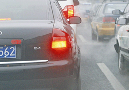 凸顯中國能源結(jié)構調(diào)整需加速