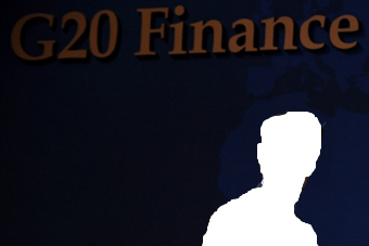 全球財(cái)經(jīng)高官華盛頓聚首求解美國(guó)&ldquo;兩大難&rdquo;