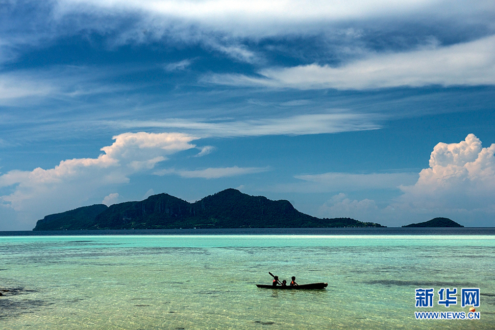 《那藍天，那碧海，那伊甸園般的神秘之地》