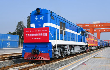 同心同向！內(nèi)地援港人員和物資源源不斷抵港