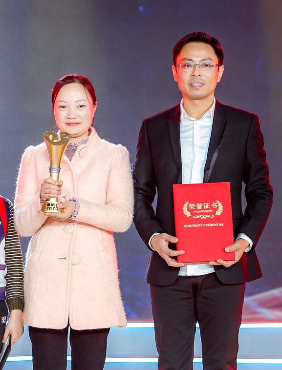 &ldquo;支教夫妻&rdquo; 湯恒躍、吳玲