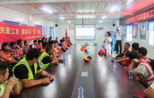 &ldquo;小病挺，大病拖&rdquo; 農(nóng)民工的健康保障如何破題？