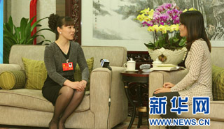 北京公交集團(tuán)駕駛員劉美蓮:把乘客當(dāng)親人，車廂里就會(huì)和諧