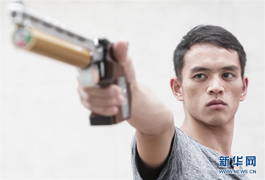 （軍運(yùn)會&middot;圖文互動）（7）從&ldquo;遲到者&rdquo;到世界冠軍&mdash;&mdash;記八一空軍五項(xiàng)隊隊員葉邦武（配本社同題文字稿）