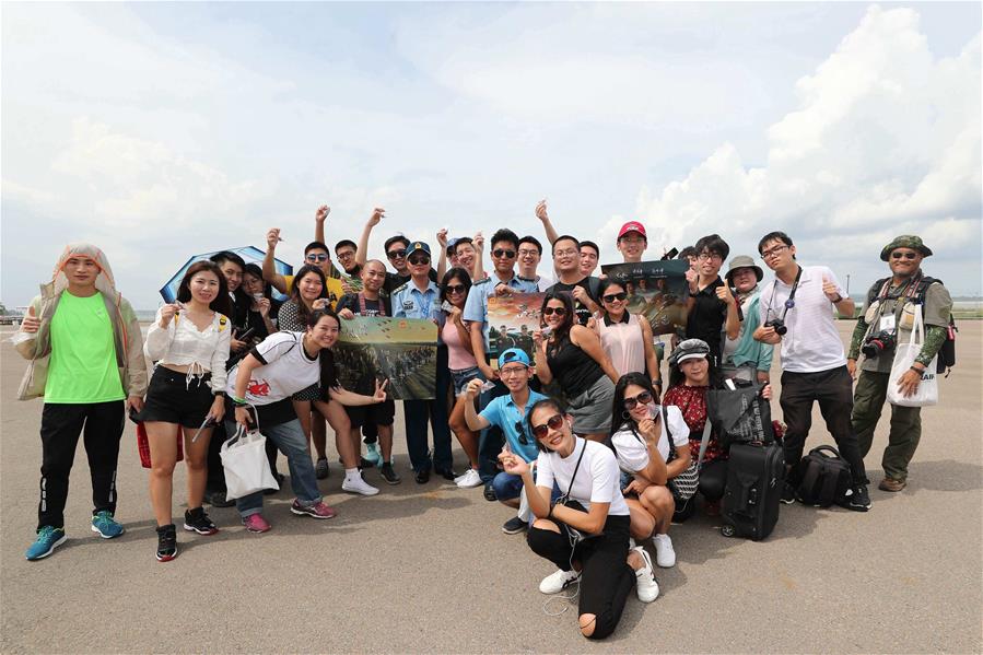 （聚焦疫情防控&middot;圖文互動(dòng)）（2）運(yùn)-20&ldquo;硬核機(jī)票&rdquo;為啥走紅走心？ &mdash;&mdash;探尋空軍的戰(zhàn)&ldquo;疫&rdquo;故事