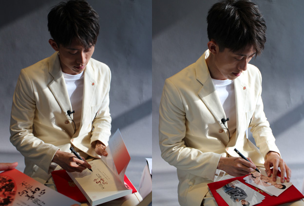 一個人最重要的素質(zhì)其實(shí)就是認(rèn)清自己，不管多么的成功，不要忘記自己的初心，這是最重要的。