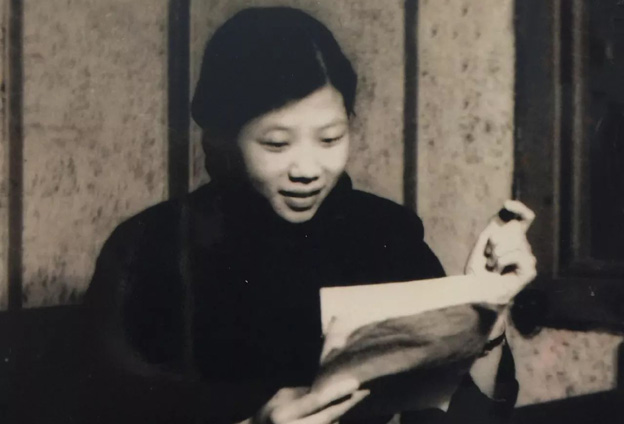 普通話推廣的重要時(shí)期，讀音以電臺(tái)為準(zhǔn)，播音員崗位責(zé)任重大，必須以身作則，多問出處。