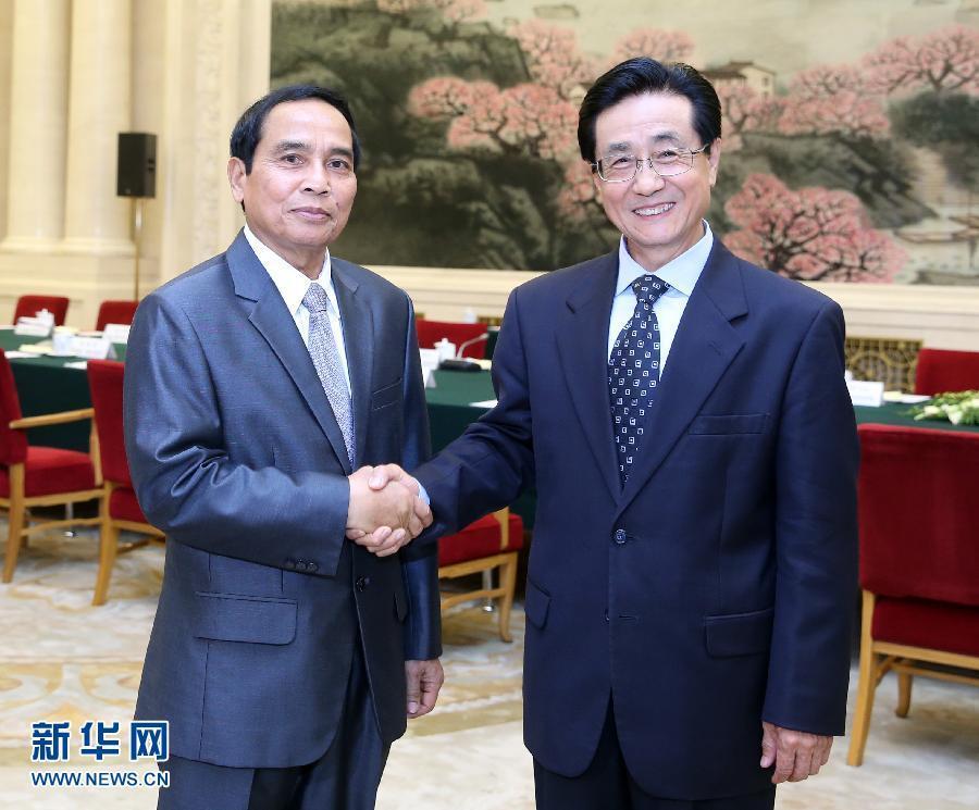 7月7日，中共中央書記處書記、中央紀(jì)委副書記趙洪祝在北京同老撾人民革命黨中央政治局委員、中央紀(jì)委書記、政府副總理本通率領(lǐng)的老撾人民革命黨代表團(tuán)舉行工作會談。新華社記者 姚大偉 攝 