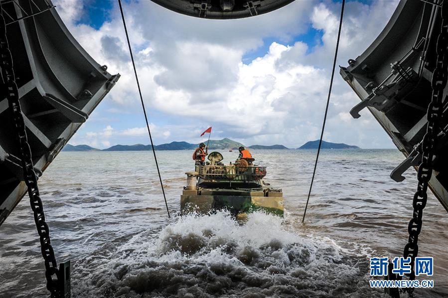 （建軍90周年&middot;英雄&middot;圖文互動）（2）解讀英雄連隊(duì)的英雄密碼&mdash;&mdash;走進(jìn)第72集團(tuán)軍某合成旅&ldquo;硬骨頭六連&rdquo;