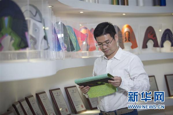 （十九大時(shí)光&middot;圖文互動(dòng)）（3）青春，在夢想的引領(lǐng)下飛揚(yáng)&mdash;&mdash;來自基層蹲點(diǎn)現(xiàn)場的報(bào)道