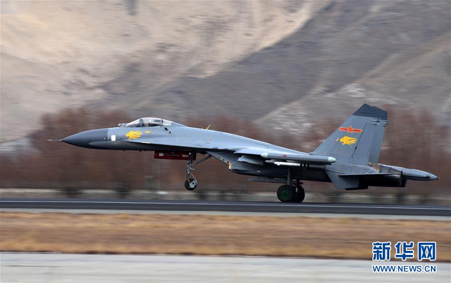 （新華全媒頭條&middot;圖文互動）（15）備戰(zhàn)踏上新起點，練兵展現(xiàn)新氣象&mdash;&mdash;2018中國軍隊新年開訓全景大掃描