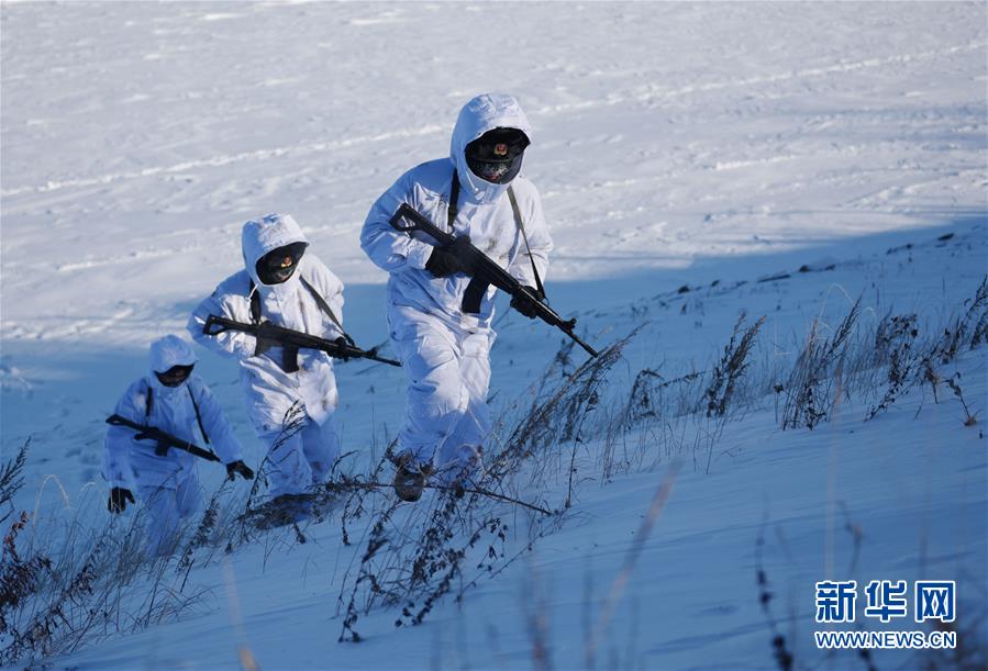 #（社會(huì)）（4）堅(jiān)守在嚴(yán)冬&mdash;&mdash;黑龍江塔河邊防官兵極寒天氣徒步巡邊