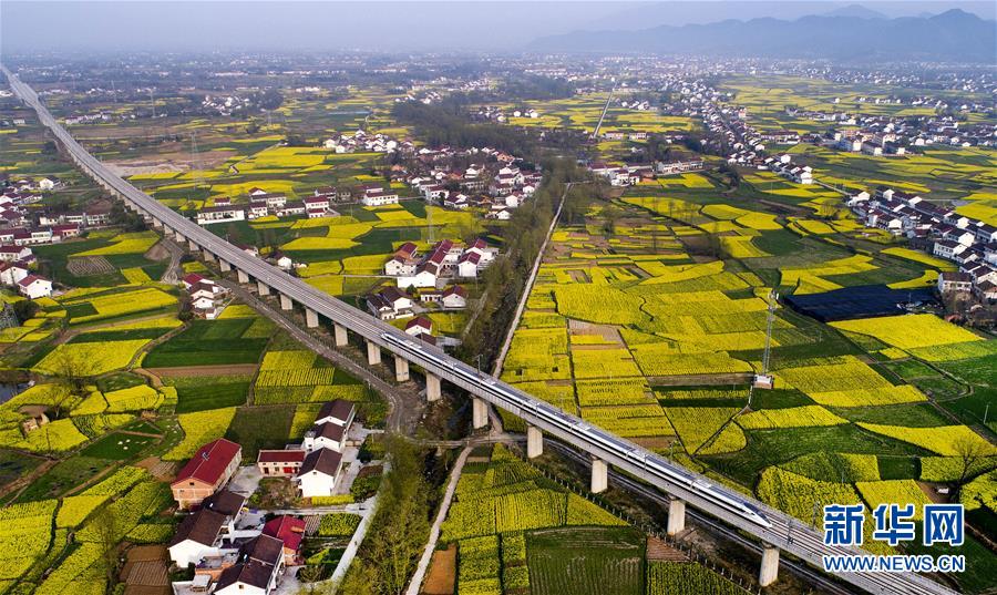 （新華全媒頭條&middot;習(xí)近平新時(shí)代中國(guó)特色社會(huì)主義思想在基層&middot;改革發(fā)展新氣象&middot;圖文互動(dòng)）（1）改革創(chuàng)新潮涌動(dòng) 激活發(fā)展新引擎