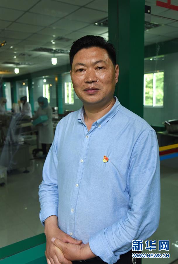 (最美基層干部·圖文互動(dòng))(1)“牛支書(shū)”丁琪的“牛路子”