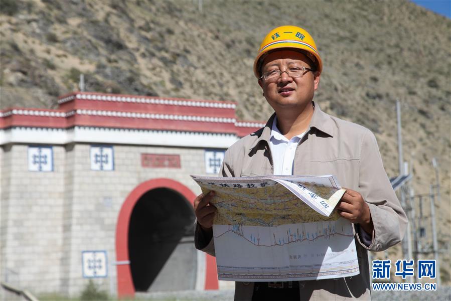 （新時(shí)代奮斗者&middot;圖文互動(dòng)）（1）執(zhí)一事，終一世&mdash;&mdash;記高原鐵路&ldquo;探路者&rdquo;劉爭(zhēng)平