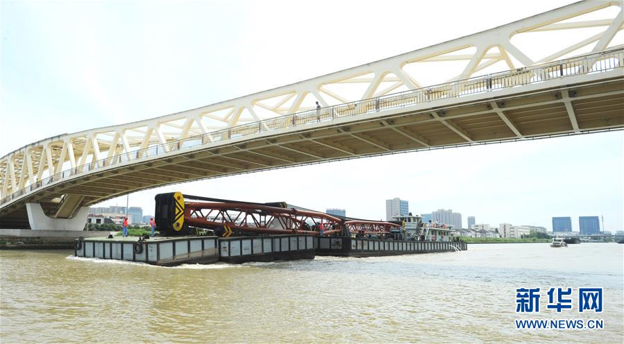 #（社會）（1）大型打撈船&ldquo;蘇州救撈01&rdquo;試航