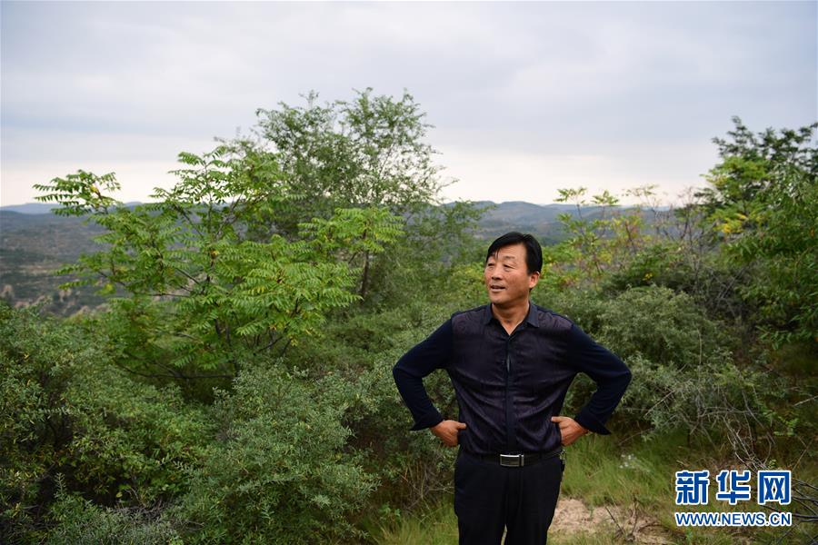 (新華全媒頭條·圖文互動(dòng))(4)挺起新時(shí)代的精神脊梁——寫(xiě)在中國(guó)共產(chǎn)黨成立97周年之際