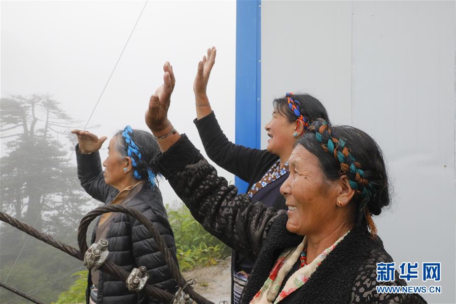 （圖文互動(dòng)）（3）特寫(xiě)：&ldquo;八一&rdquo;禮物，飛向云端哨所