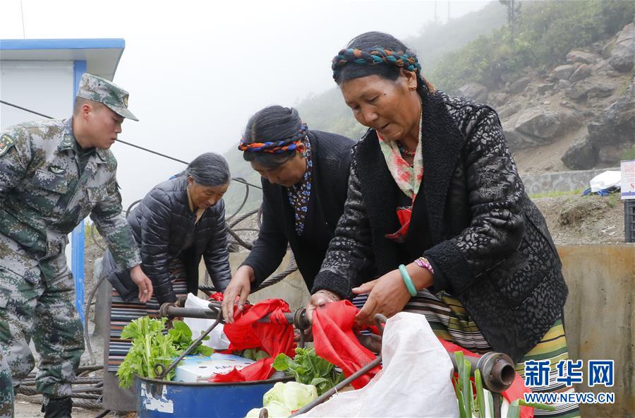 （圖文互動(dòng)）（5）特寫：&ldquo;八一&rdquo;禮物，飛向云端哨所