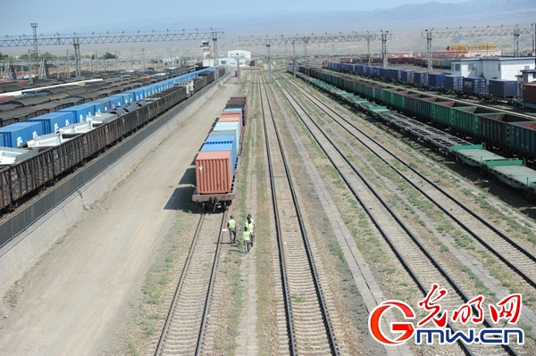 【新時代&middot;幸福美麗新邊疆】讓幸福美麗常駐新時代&mdash;&mdash;網(wǎng)媒沉浸體驗新疆之&ldquo;新&rdquo;