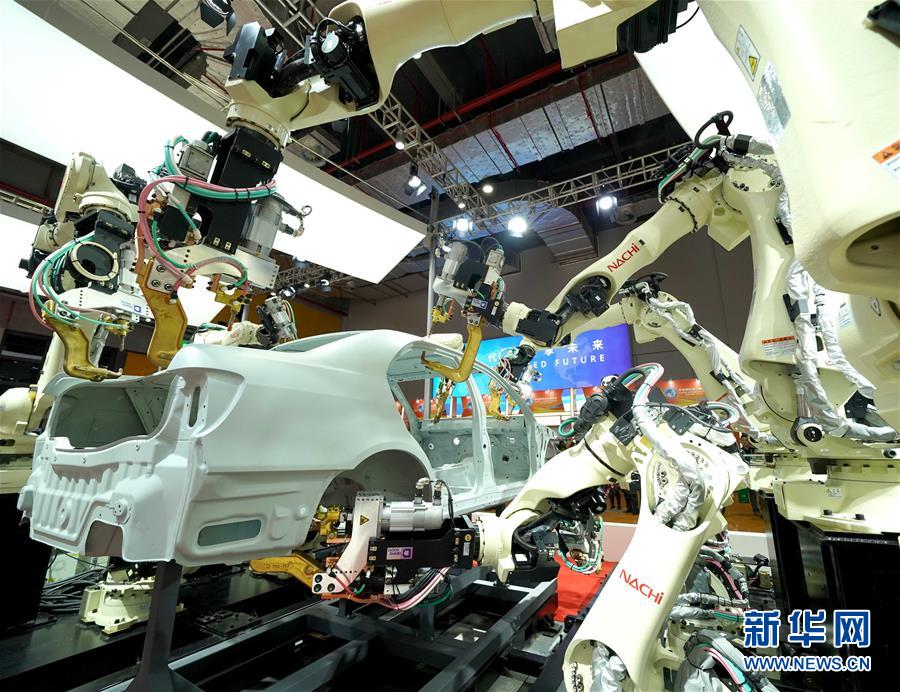 (新華全媒頭條·圖文互動(dòng))(2)共享中國(guó)機(jī)遇 共創(chuàng)美好未來(lái)——聆聽(tīng)首屆中國(guó)國(guó)際進(jìn)口博覽會(huì)上的開(kāi)放發(fā)展奏鳴曲