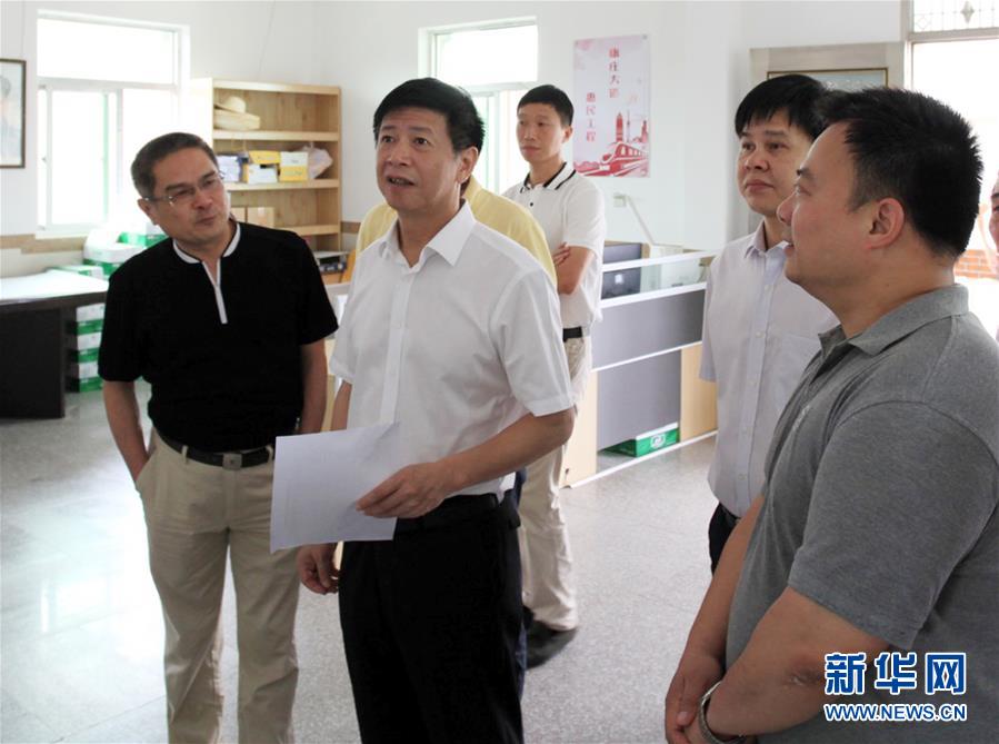 (新時代擔(dān)當(dāng)作為典型風(fēng)采·圖文互動)(1)晉江市委書記劉文儒:讓“閩南晉江”成為“世界晉江”