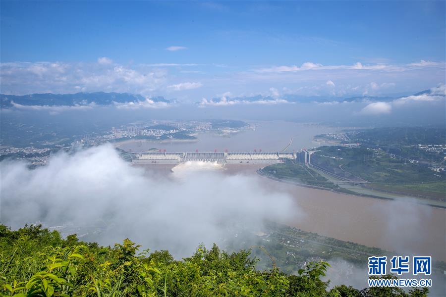 (百城百縣百企調(diào)研行·圖文互動(dòng))(2)建設(shè)長(zhǎng)江綠色走廊再譜新章——長(zhǎng)江三峽集團(tuán)發(fā)展紀(jì)實(shí)