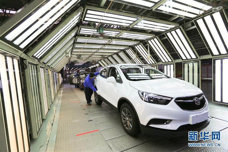 （百城百縣百企調(diào)研行&middot;圖文互動）（3）&ldquo;藍鯨1號&rdquo;從這里駛出&mdash;&mdash;山東煙臺崛起制造業(yè)高地