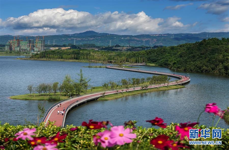 （百城百縣百企調(diào)研行&middot;圖文互動(dòng)）（4）成都：內(nèi)陸腹地構(gòu)筑起全方位開(kāi)放高地