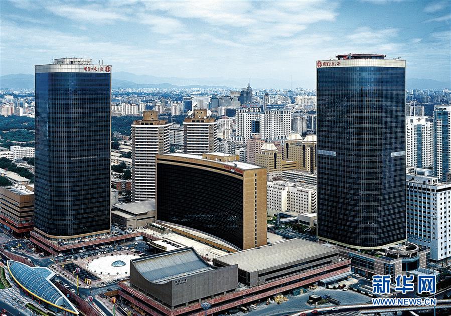 (百城百縣百企調(diào)研行·圖文互動)(1)從一個“地標(biāo)”邁向另一個更高的“地標(biāo)”——“中國建筑”發(fā)展記