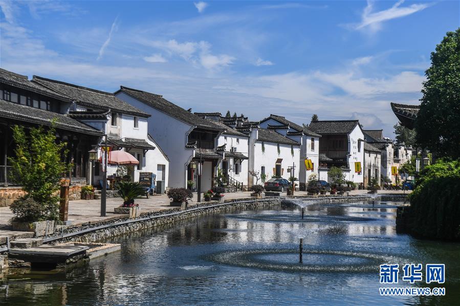 （在習(xí)近平新時(shí)代中國(guó)特色社會(huì)主義思想指引下&middot;慶祝改革開放40周年）（新華全媒頭條&middot;圖文互動(dòng)）（6）在改革開放大潮中砥礪奮進(jìn)&mdash;&mdash;新時(shí)代踐行新發(fā)展理念紀(jì)行