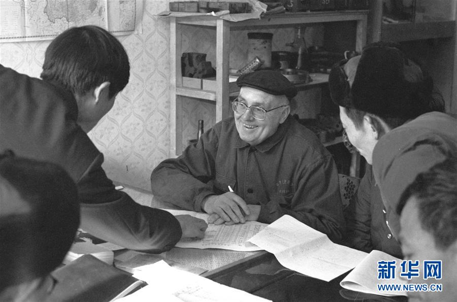 （圖文互動(dòng)）（2）為發(fā)展和進(jìn)步，與中國(guó)攜手同行&mdash;&mdash;中國(guó)改革友誼獎(jiǎng)?wù)芦@得者群像 