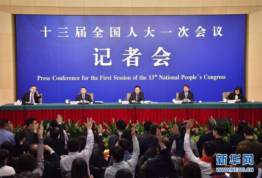 （兩會(huì)）（3）財(cái)政部部長肖捷等就&ldquo;財(cái)稅改革和財(cái)政工作&rdquo;答記者問