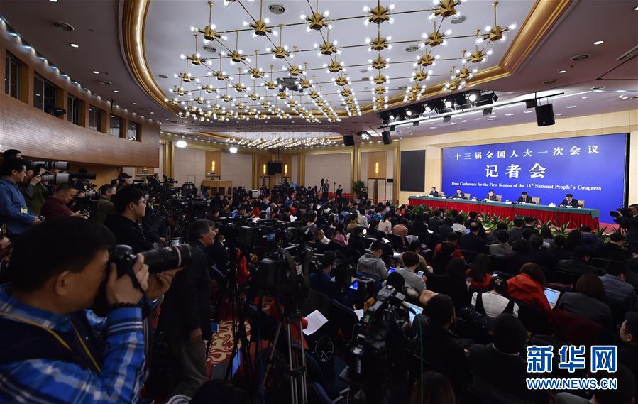 （兩會(huì)&middot;XHDW）（2）科技部部長(zhǎng)萬(wàn)鋼等就&ldquo;加快建設(shè)創(chuàng)新型國(guó)家&rdquo;答記者問(wèn)