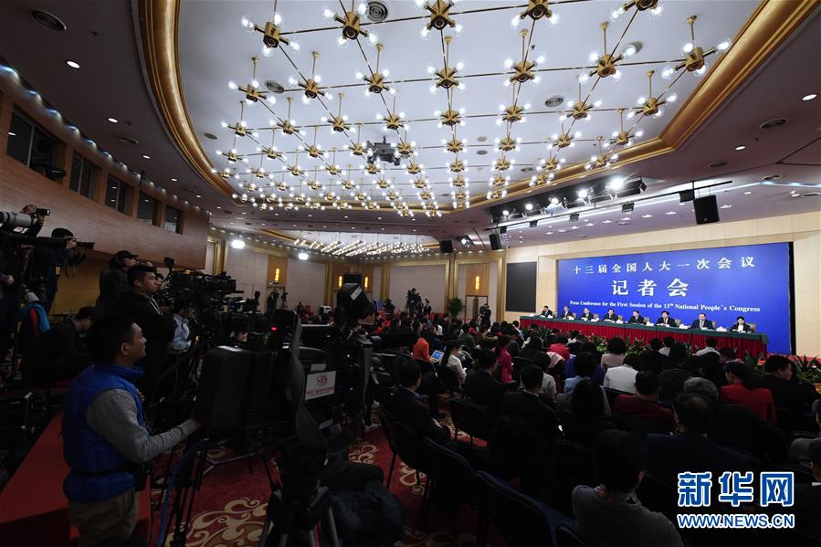 （兩會(huì)&middot;XHDW）（2）全國(guó)人大相關(guān)負(fù)責(zé)人就&ldquo;人大監(jiān)督工作&rdquo;答記者問