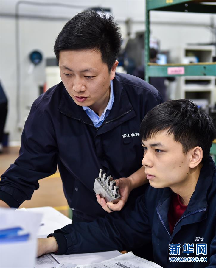 (兩會(huì)·基層代表履職故事)(6)全國人大代表?xiàng)铒w飛:讓農(nóng)民工有更好的職業(yè)上升通道