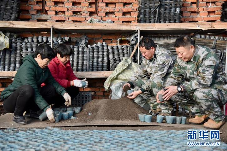（走基層 聽民聲&middot;圖文互動）（2）&ldquo;扶貧，更扶村&rdquo;&mdash;&mdash;黑龍江扶貧一線蹲點觀察
