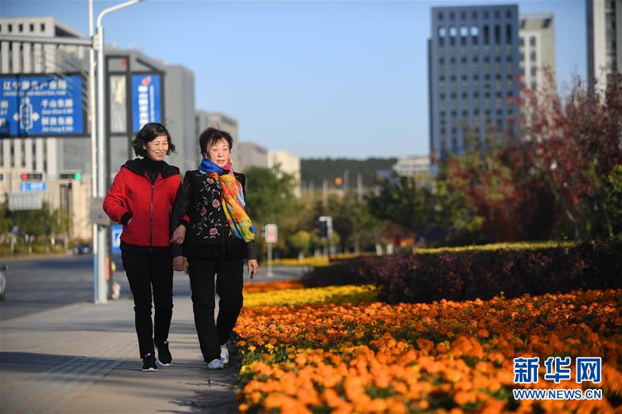 （新華全媒頭條&middot;圖文互動(dòng)）（1）&ldquo;英雄之妻&rdquo;，為愛堅(jiān)守19年