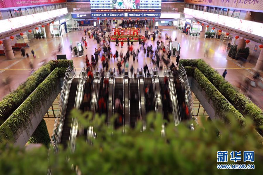 （新華全媒頭條&middot;春運(yùn)高峰&middot;圖文互動(dòng)）（3）感受春運(yùn)新變化 