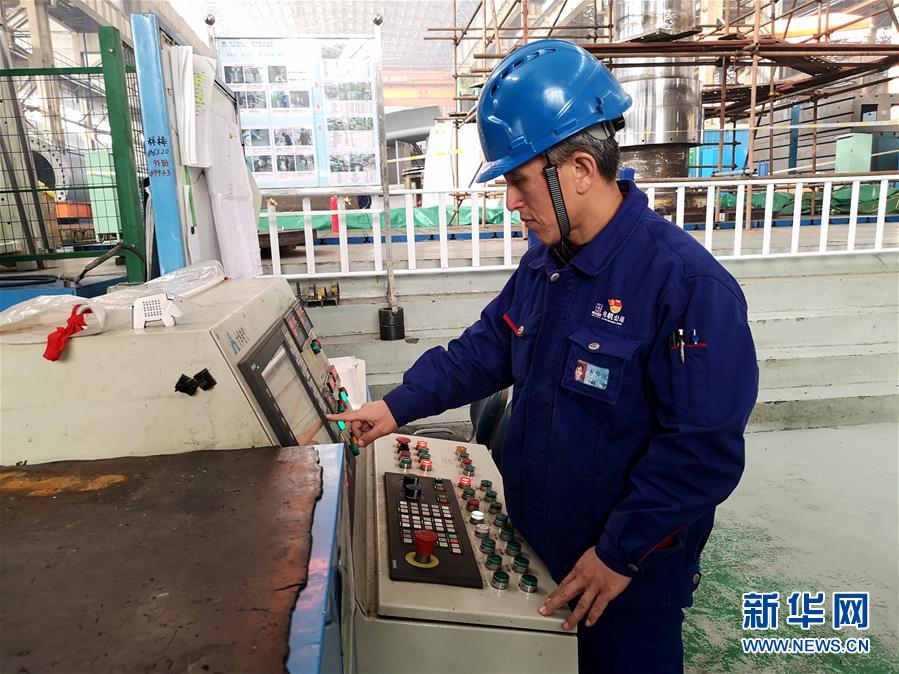 (新華全媒頭條·七樂無窮·祝福·圖文互動(dòng))(7)追夢(mèng)路上的“春之聲”——祝福之樂