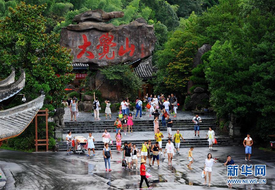 （兩會(huì)前夕看落實(shí)&middot;圖文互動(dòng)）（3）奮力脫貧攻堅(jiān) 生態(tài)追&ldquo;清&rdquo;逐&ldquo;綠&rdquo;&mdash;&mdash;江西落實(shí)習(xí)近平總書(shū)記全國(guó)兩會(huì)重要講話精神紀(jì)實(shí)