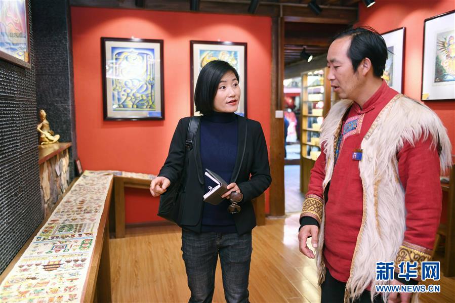 （新春走基層&middot;代表委員履職&middot;圖文互動(dòng)）（5）打通公共文化服務(wù)&ldquo;最后一公里&rdquo;&mdash;&mdash;全國(guó)人大代表范永貞履職剪影 