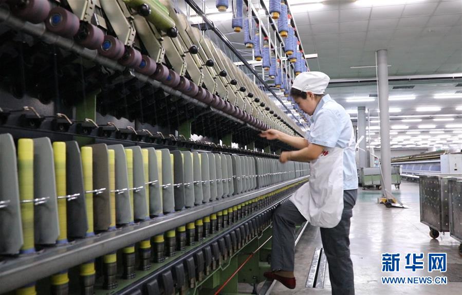 (代表委員履職·圖文互動(dòng))(2)全國人大代表范冬云:紡織業(yè)需科技“造血”