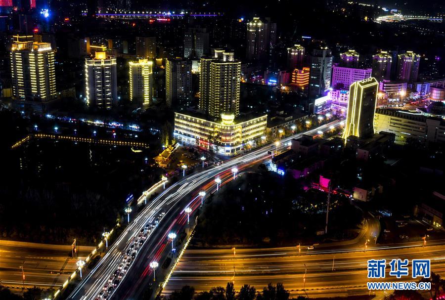 （兩會(huì)前夕看落實(shí)&middot;圖文互動(dòng)）（1）牢記囑托增進(jìn)民族團(tuán)結(jié) 凝心聚力建設(shè)美麗新疆&mdash;&mdash;新疆落實(shí)習(xí)近平總書記全國兩會(huì)重要講話精神紀(jì)實(shí)