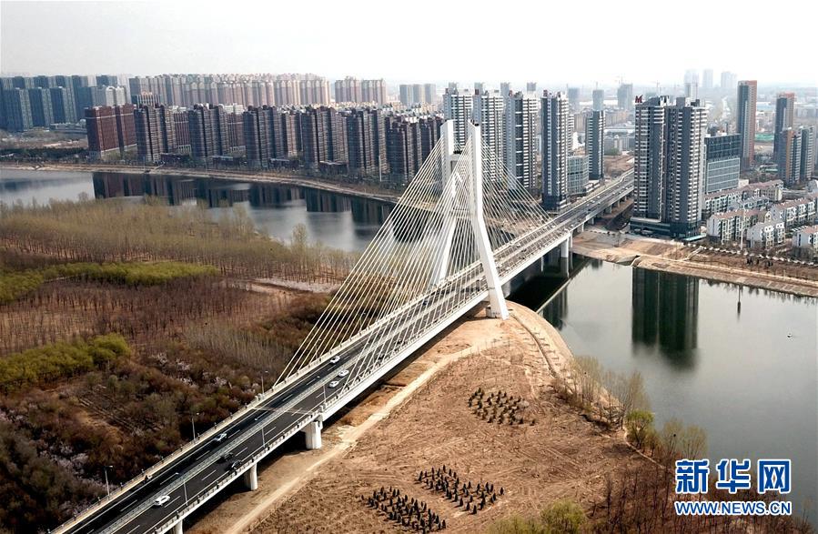 (在習(xí)近平新時代中國特色社會主義思想指引下——新時代新作為新篇章·圖文互動)(3)梗阻的“血脈”通了 彼此的心拉近了——京津冀“斷頭路”打通記