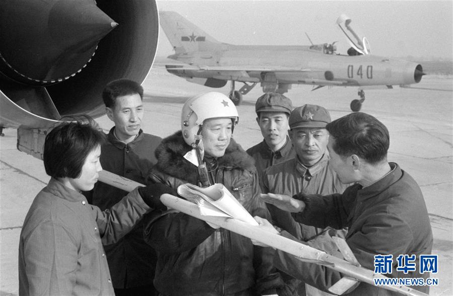 （新華全媒頭條&middot;圖文互動(dòng)）（1）試飛60年 鋪就中國通天路